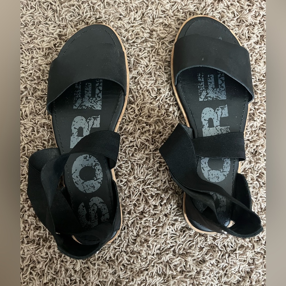 Sorel Women's Black Strap Sandals